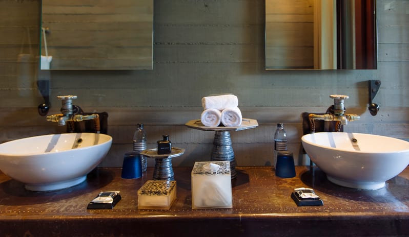 The Slate-Pearl Bed Suite 1_3329